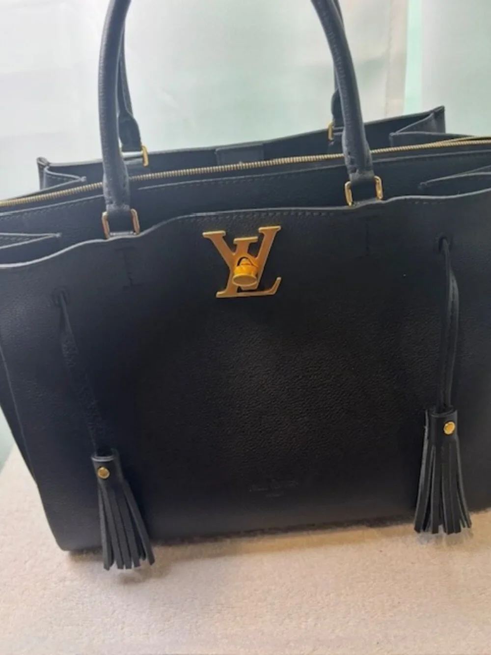 Louis Vuitton Lockmeto Black Leather Tote 🖤
